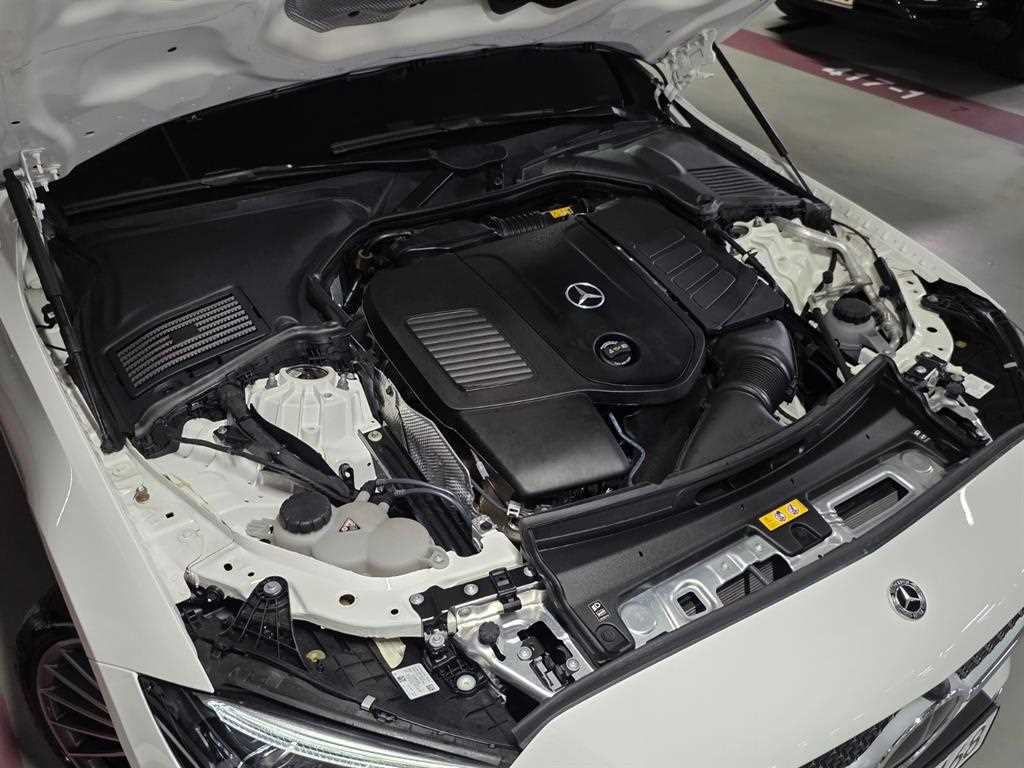 Mercedes-Benz C-Class — photo 06