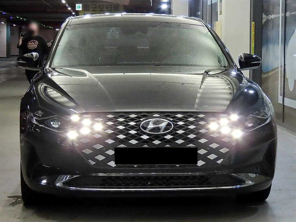 Hyundai Grandeur — photo 02