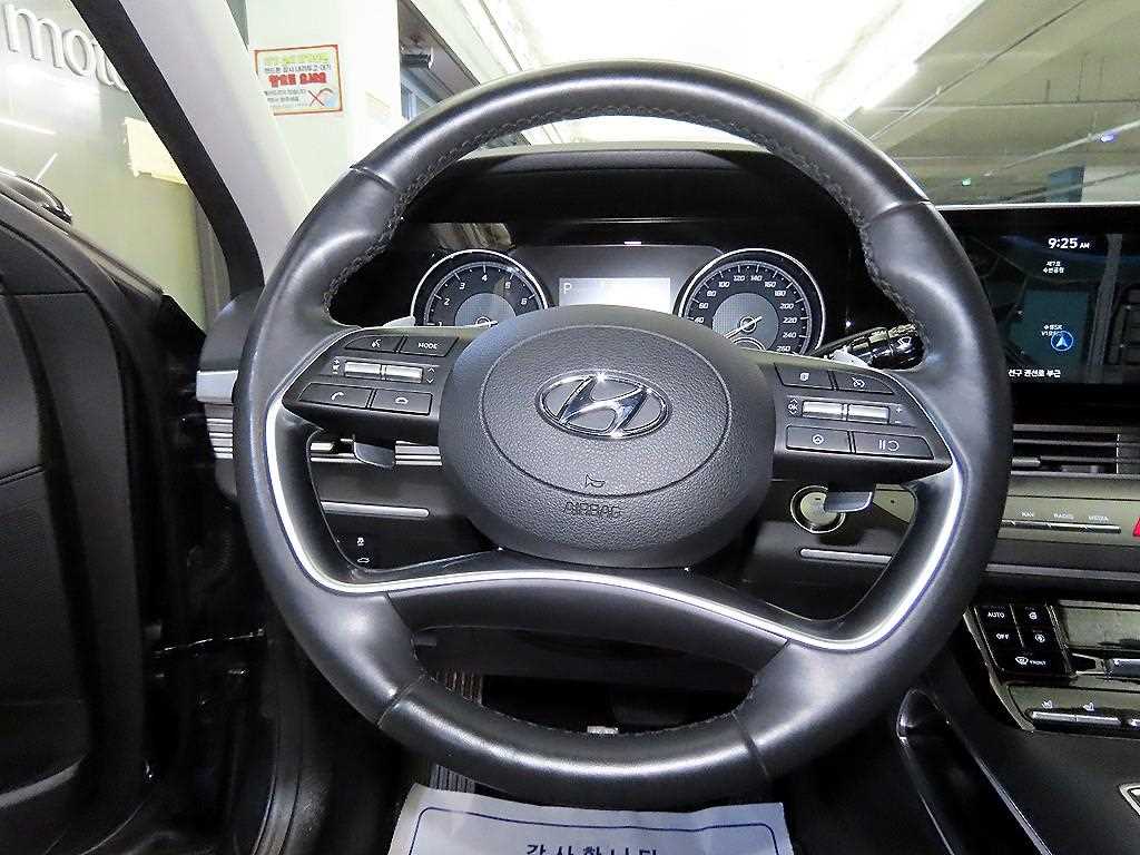 Hyundai Grandeur — photo 08
