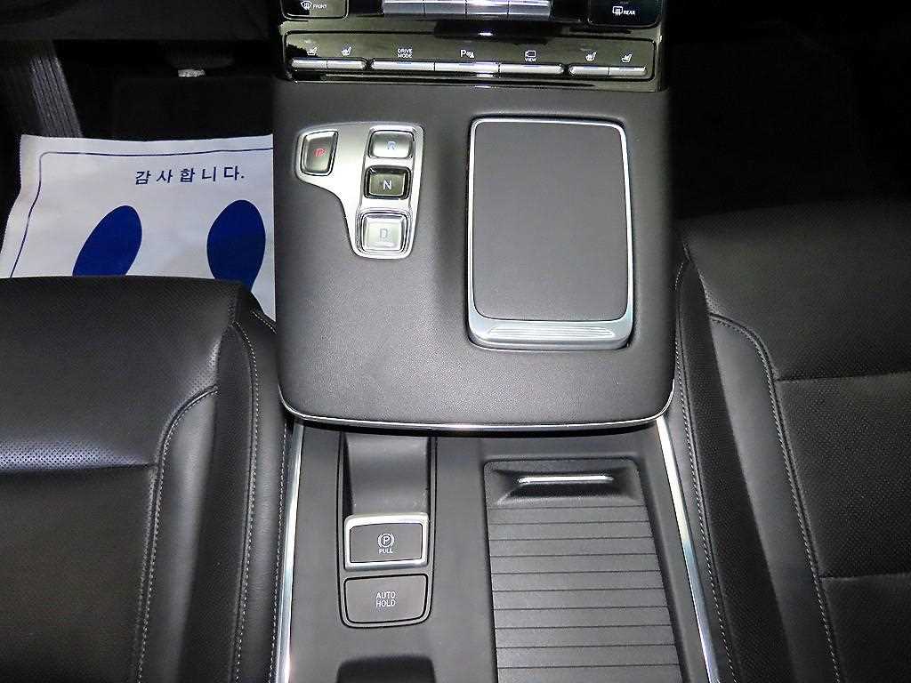Hyundai Grandeur — photo 12