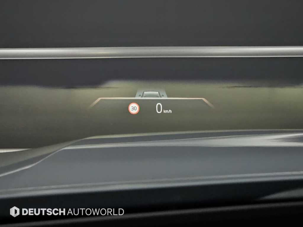 BMW 5-Series — photo 17