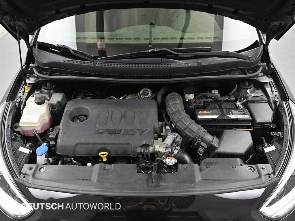 Hyundai Accent — photo 06