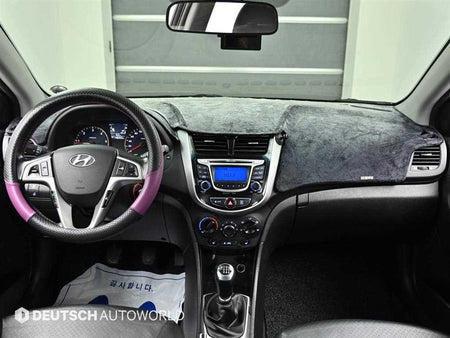 Hyundai Accent — photo 07