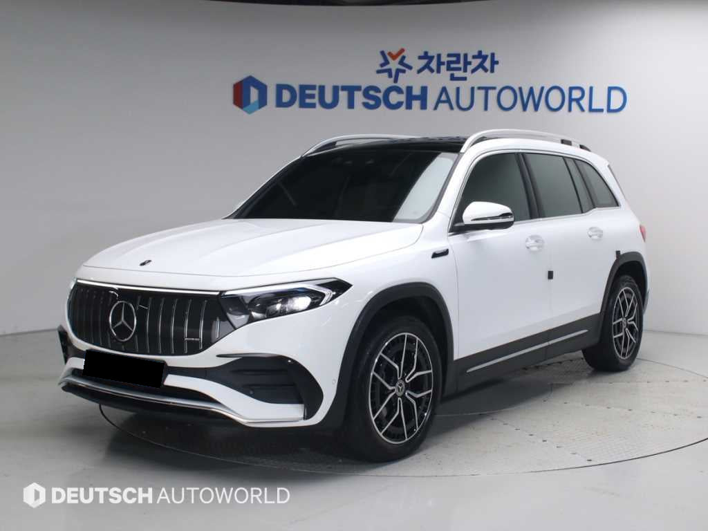Mercedes-Benz EQB — photo 01