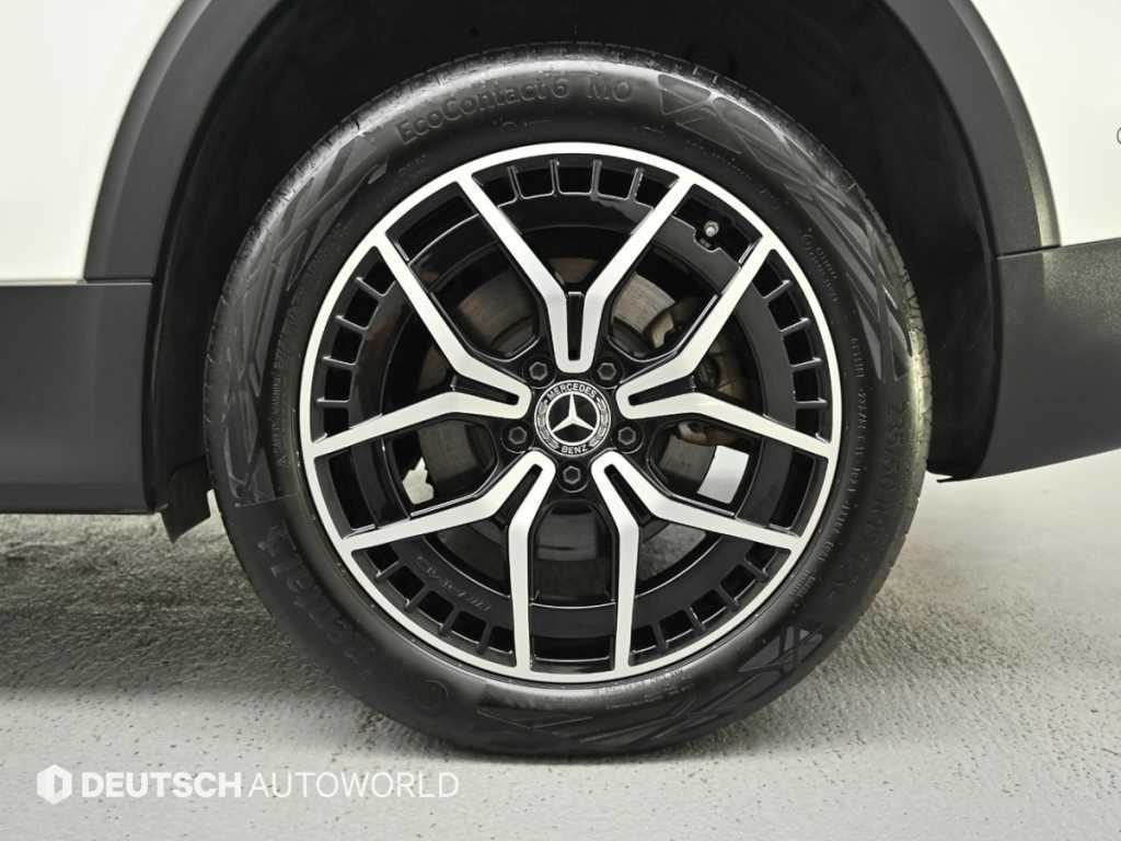 Mercedes-Benz EQB — photo 05
