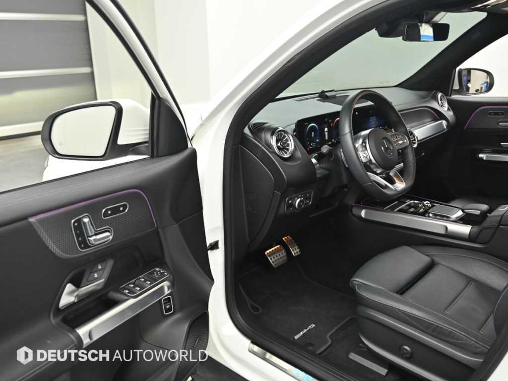 Mercedes-Benz EQB — photo 11