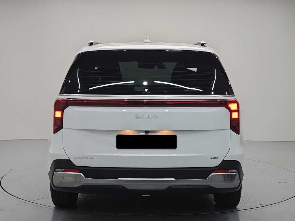 Kia Carnival — photo 03