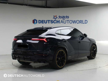 Lamborghini Urus — photo 02