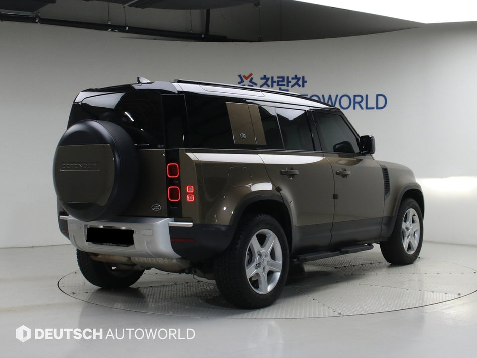 Land Rover Defender — photo 02