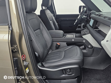 Land Rover Defender — photo 10