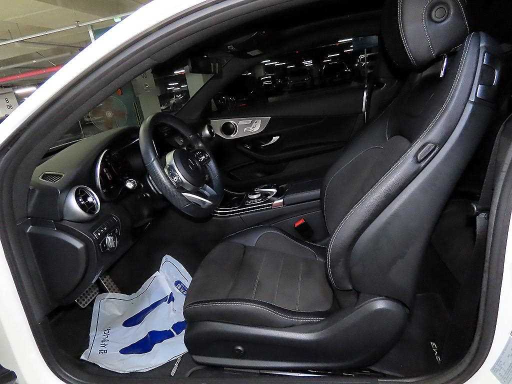 Mercedes-Benz C-Class — photo 06