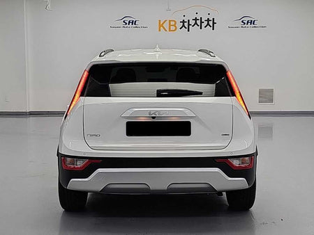 Kia Niro — photo 03