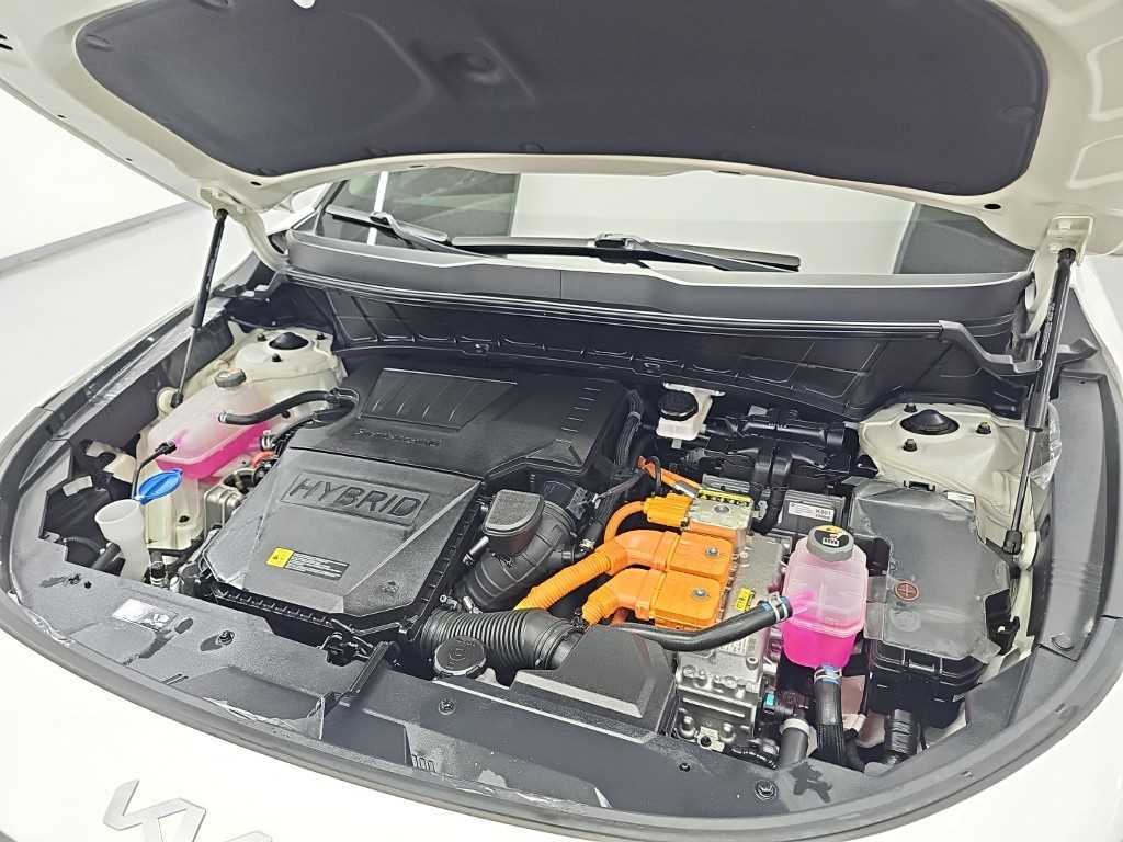 Kia Niro — photo 05