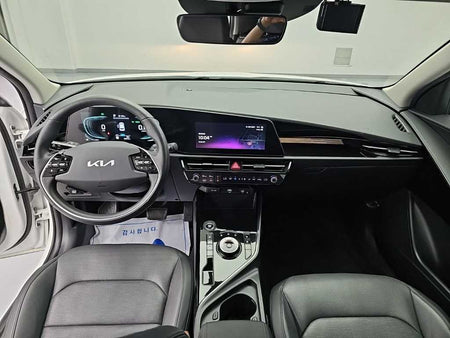 Kia Niro — photo 07