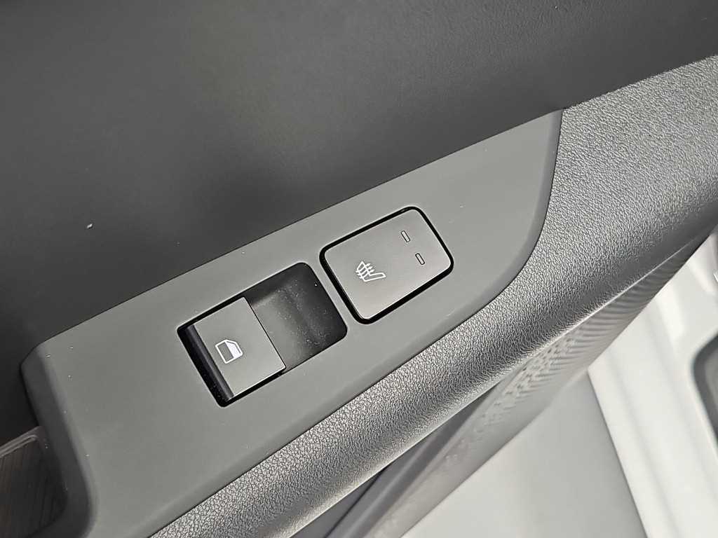 Kia Niro — photo 13