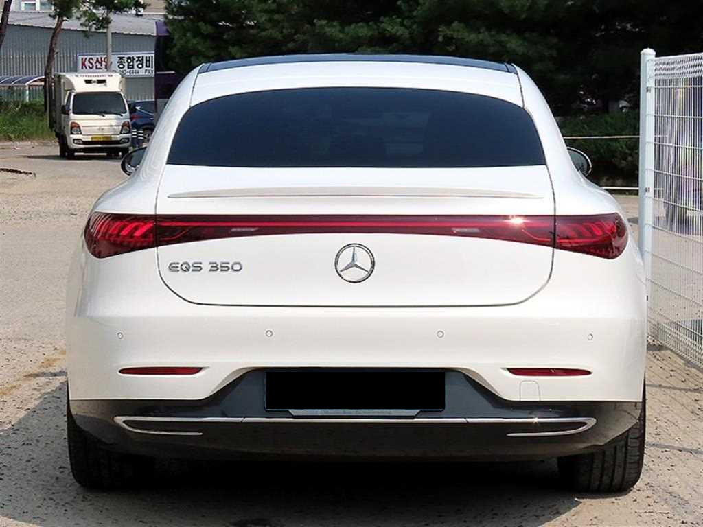 Mercedes-Benz EQS — photo 04