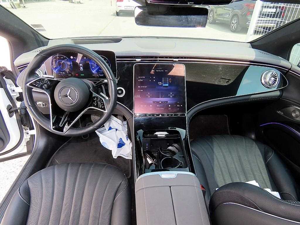 Mercedes-Benz EQS — photo 07