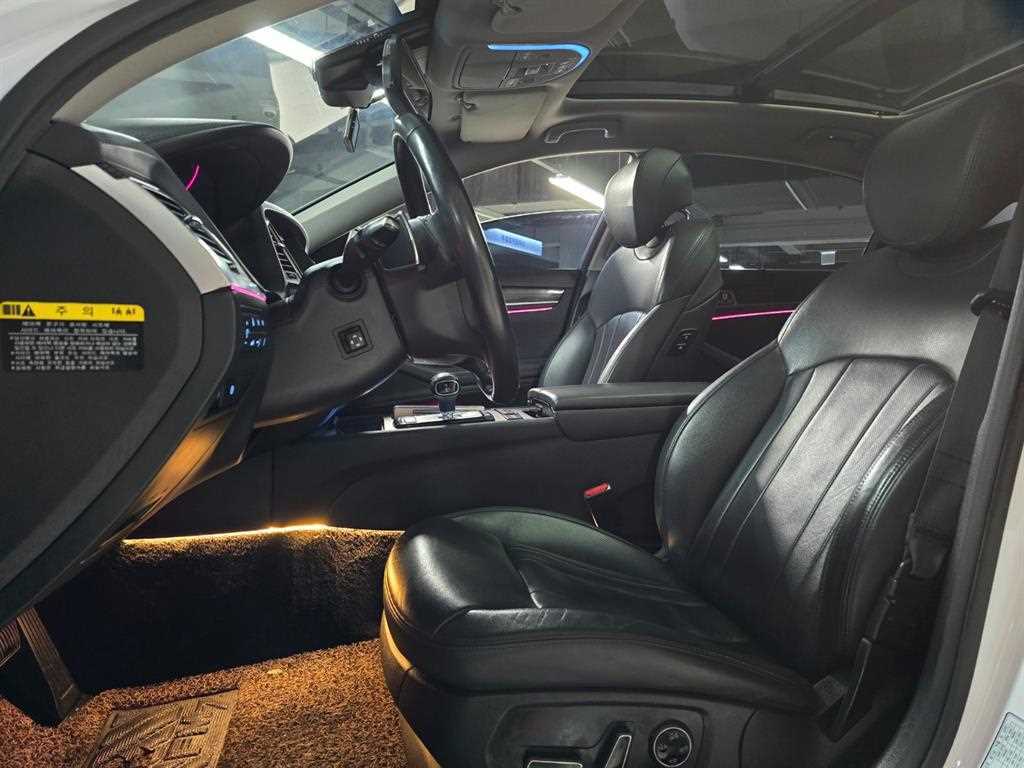 Genesis G80 — photo 05