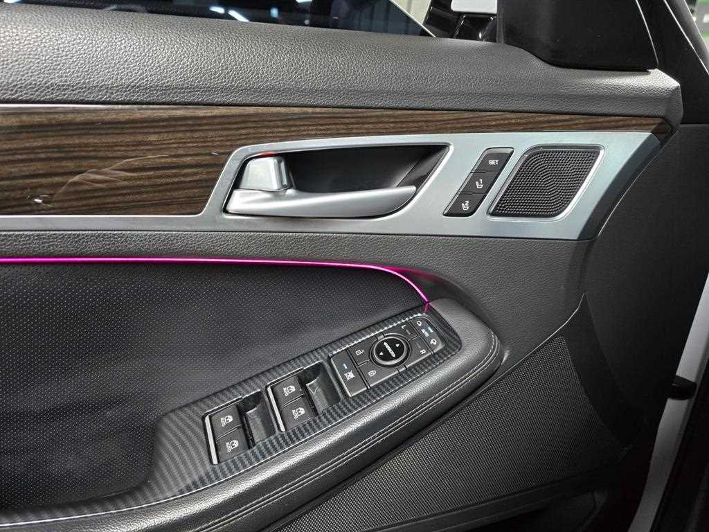Genesis G80 — photo 09