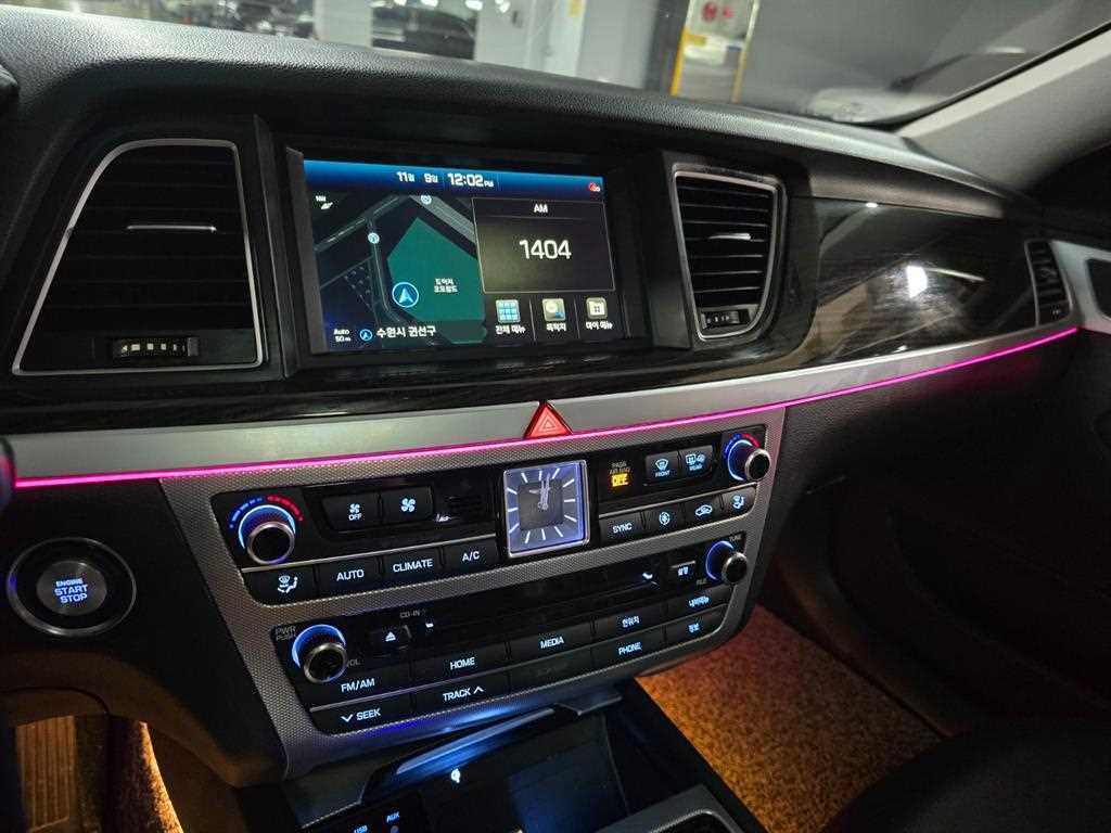 Genesis G80 — photo 13
