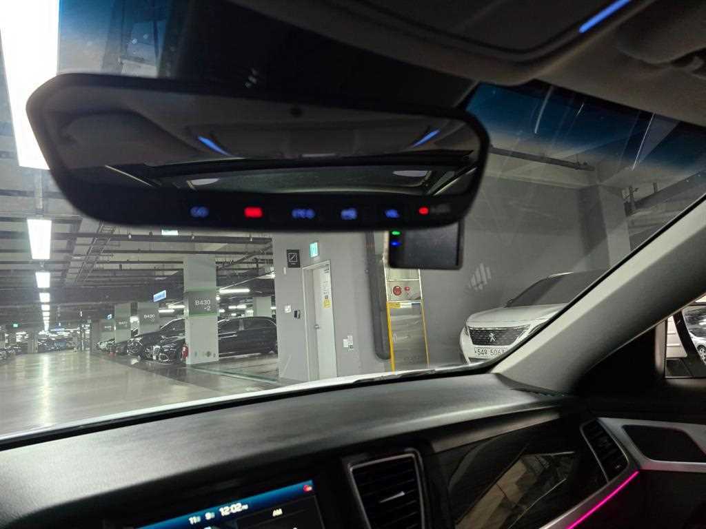 Genesis G80 — photo 14