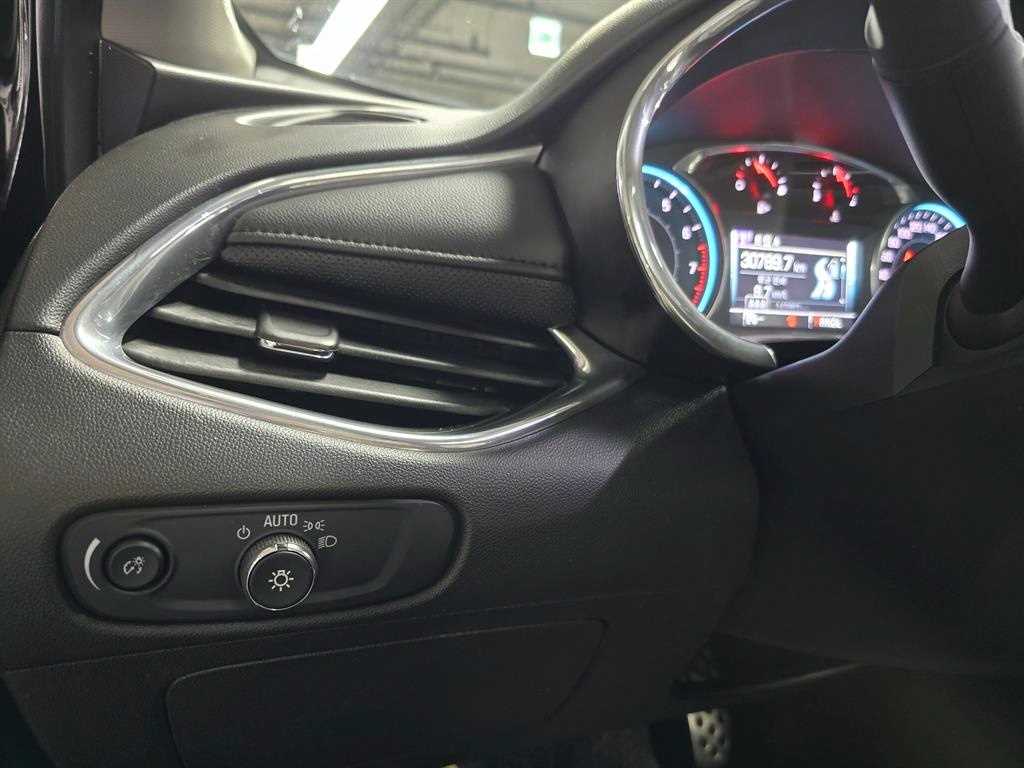 CHEVROLET Malibu — photo 09