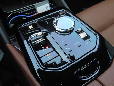 BMW 5-Series — photo 06