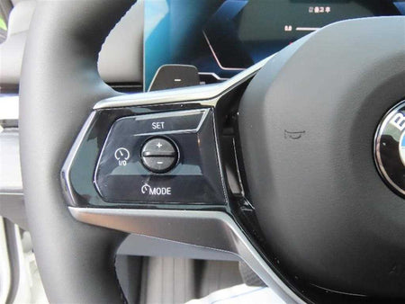 BMW 5-Series — photo 11