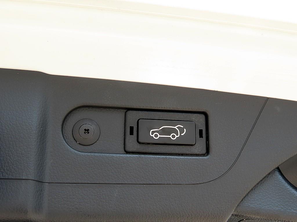 KGM Rexton — photo 16