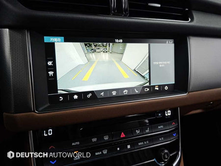 Jaguar XF — photo 15