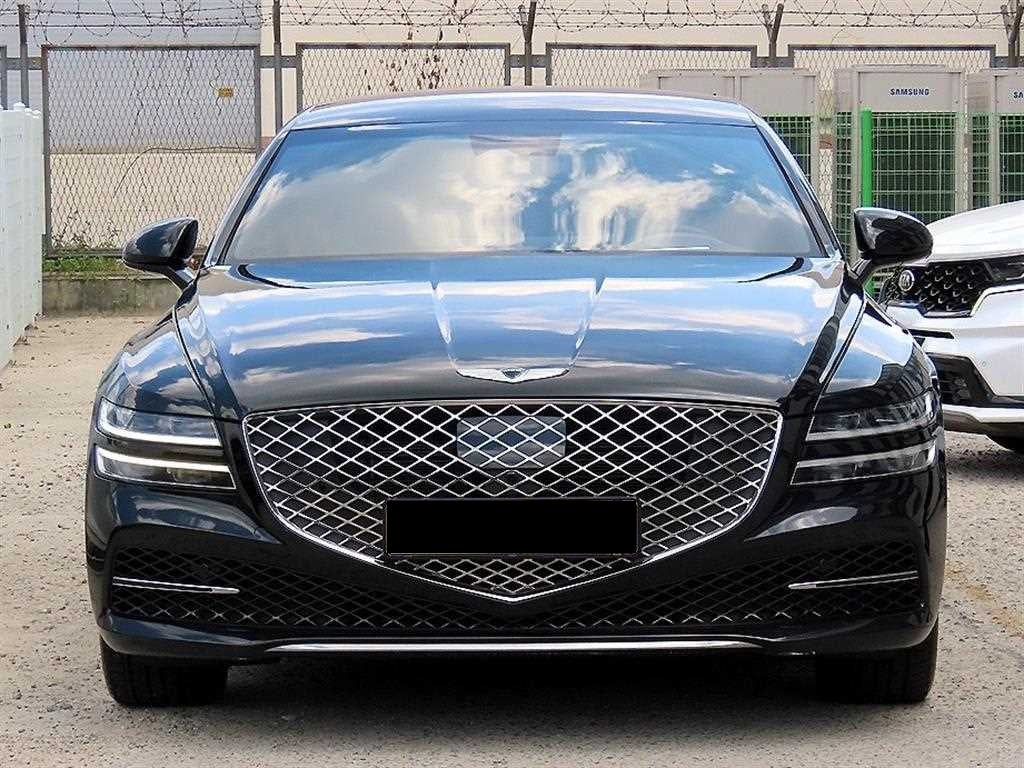 Genesis G80 — photo 01