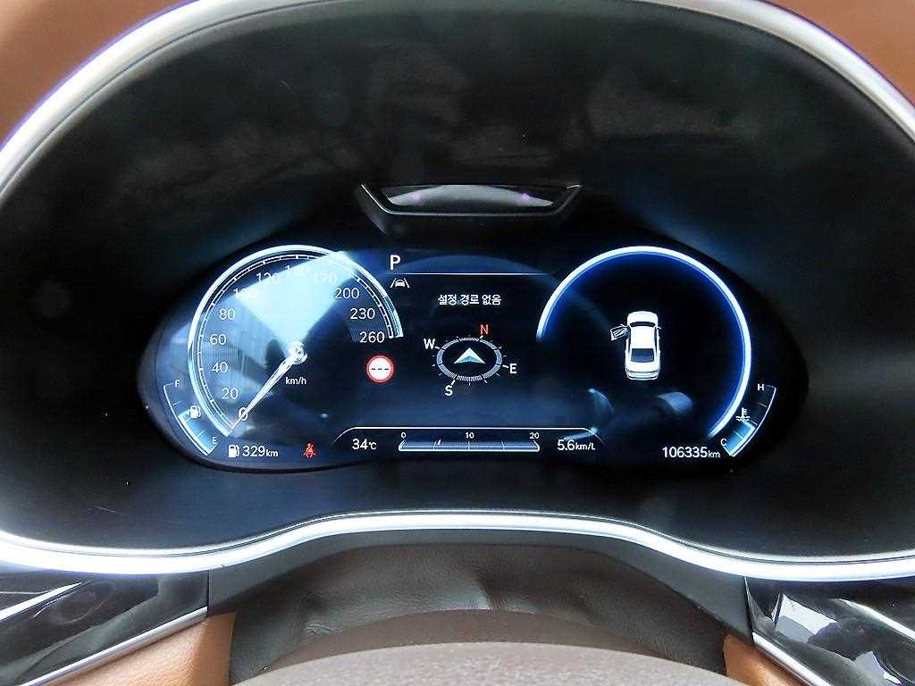 Genesis G80 — photo 09