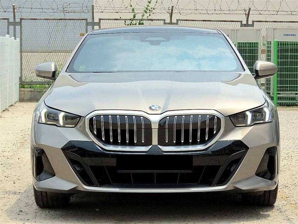BMW 5-Series — photo 01