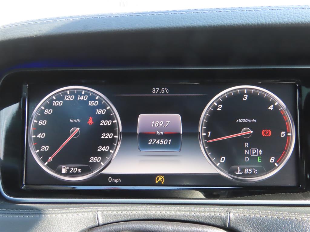 Mercedes-Benz S-Class — photo 10