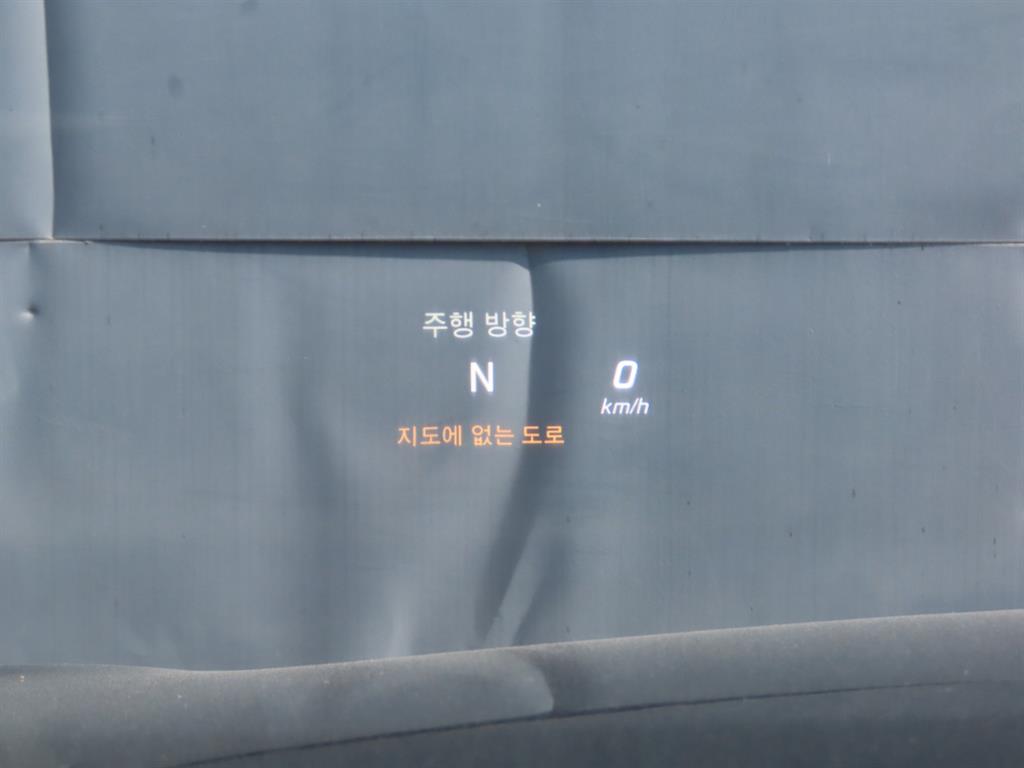 Mercedes-Benz S-Class — photo 18