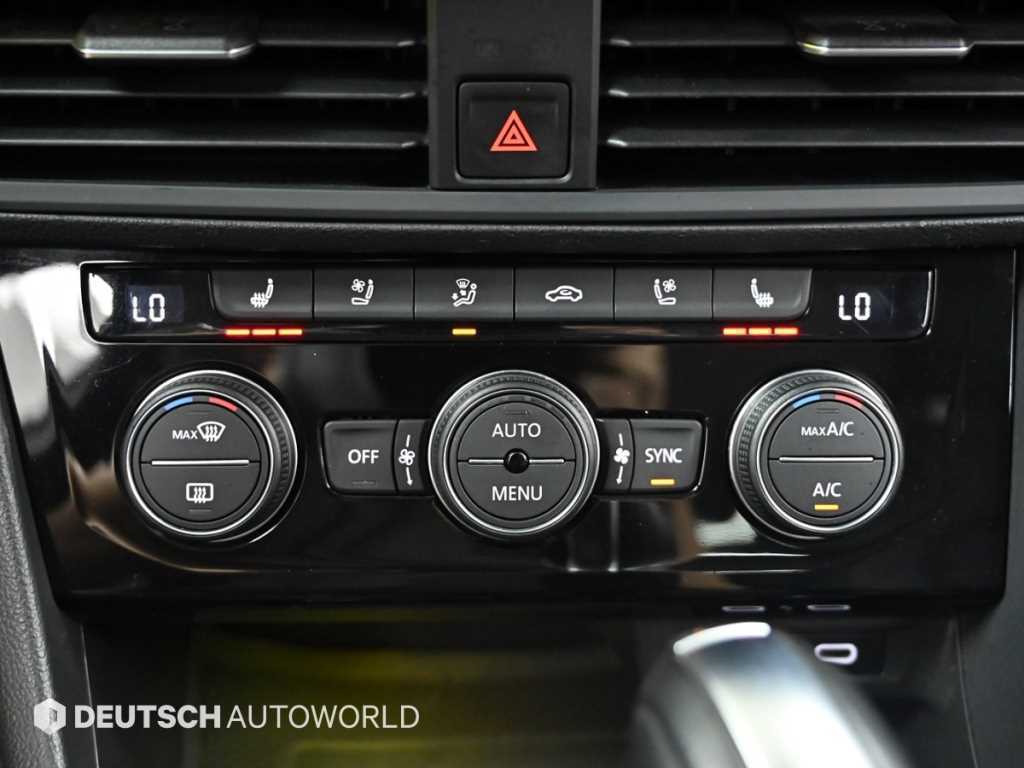 Volkswagen Jetta — photo 17