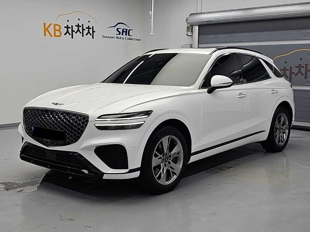Genesis GV70 — photo 01