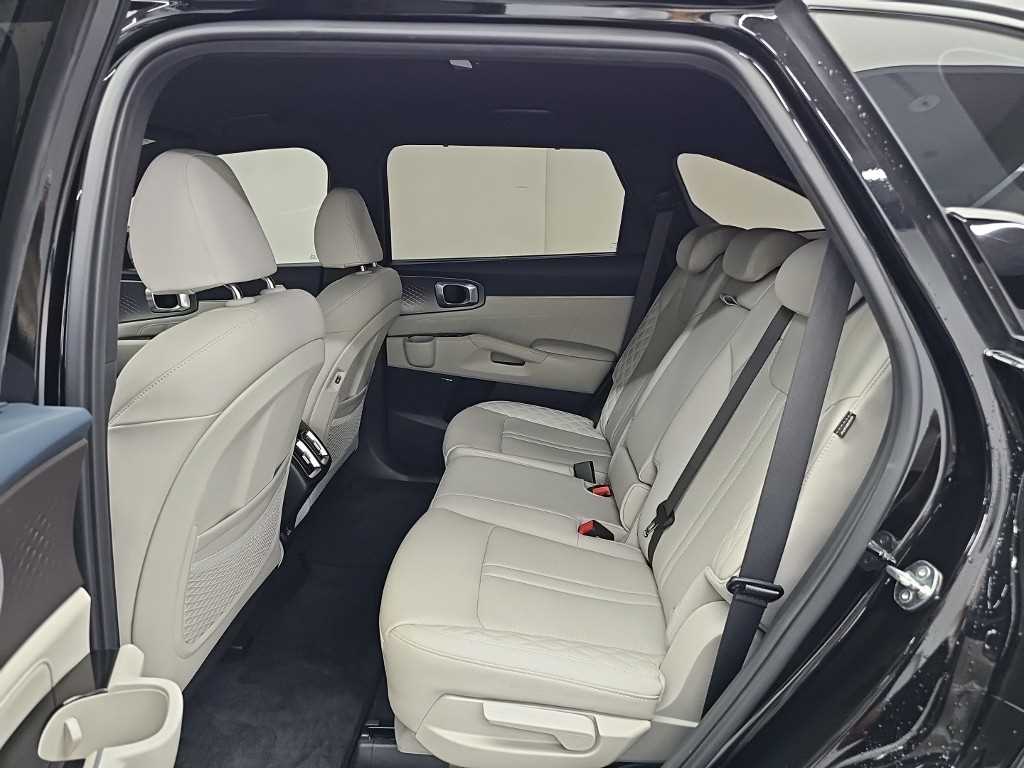 Kia Sorento — photo 12