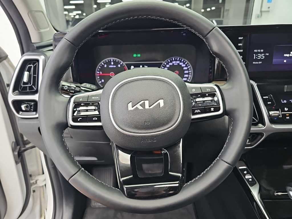 Kia Sorento — photo 09