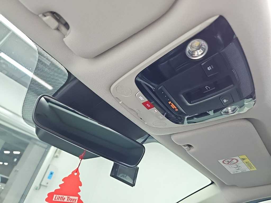 Kia Sorento — photo 18