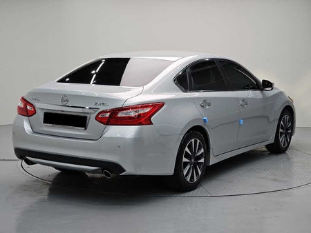 Nissan Altima — photo 04