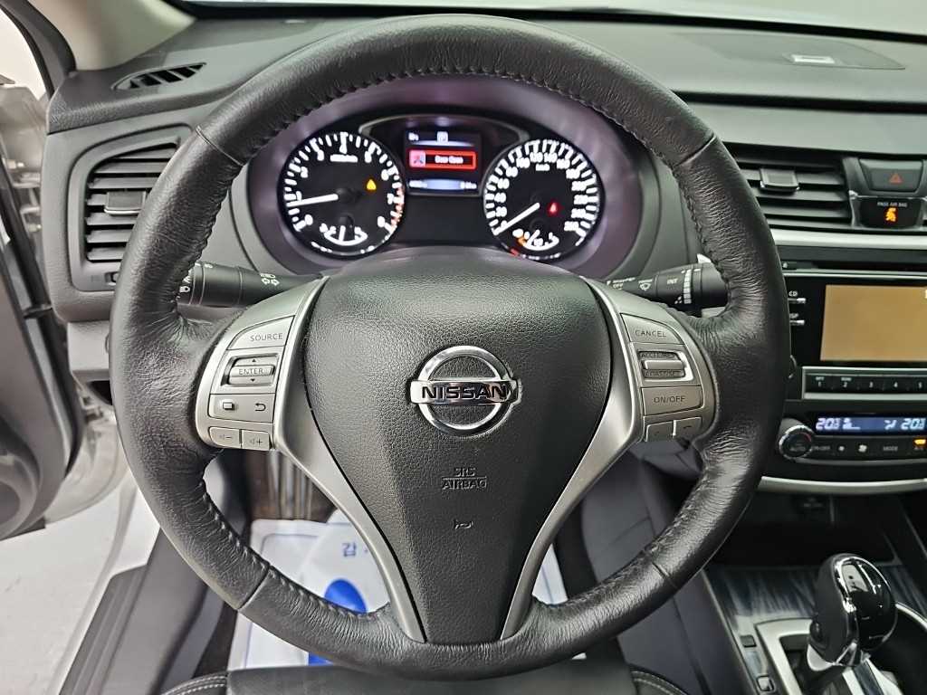Nissan Altima — photo 09