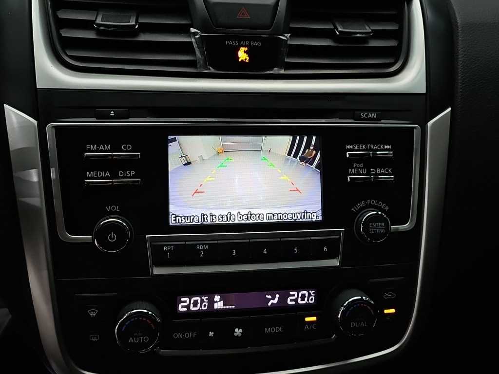Nissan Altima — photo 14