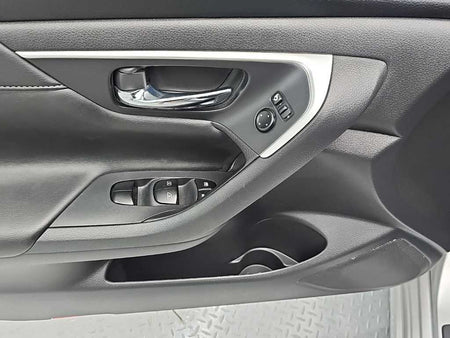 Nissan Altima — photo 15