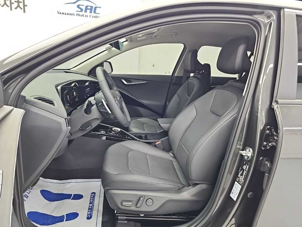 Kia Niro — photo 11