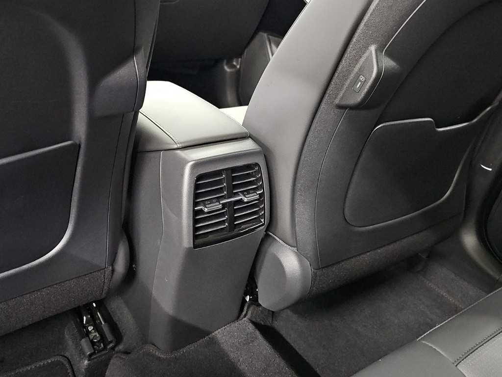 Kia Niro — photo 13