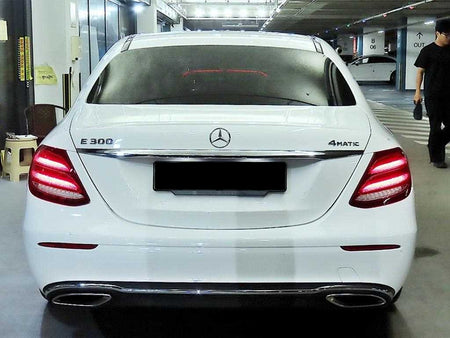 Mercedes-Benz E-Class — photo 05