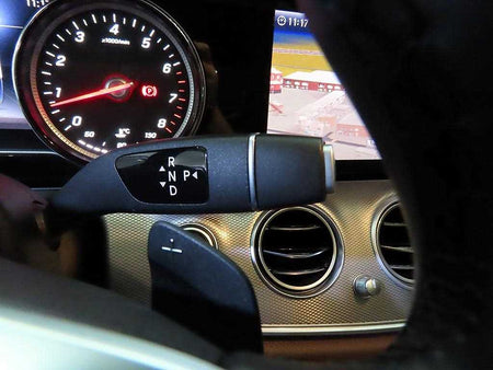 Mercedes-Benz E-Class — photo 12