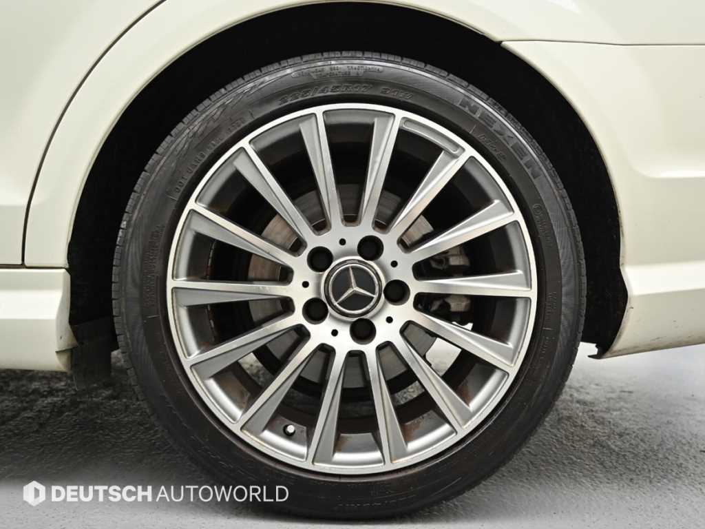 Mercedes-Benz C-Class — photo 05