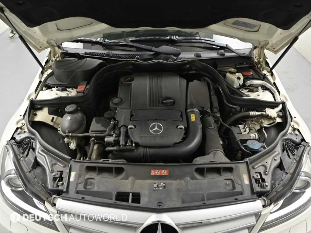 Mercedes-Benz C-Class — photo 06